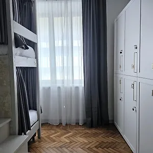 The Host Hostal Parma